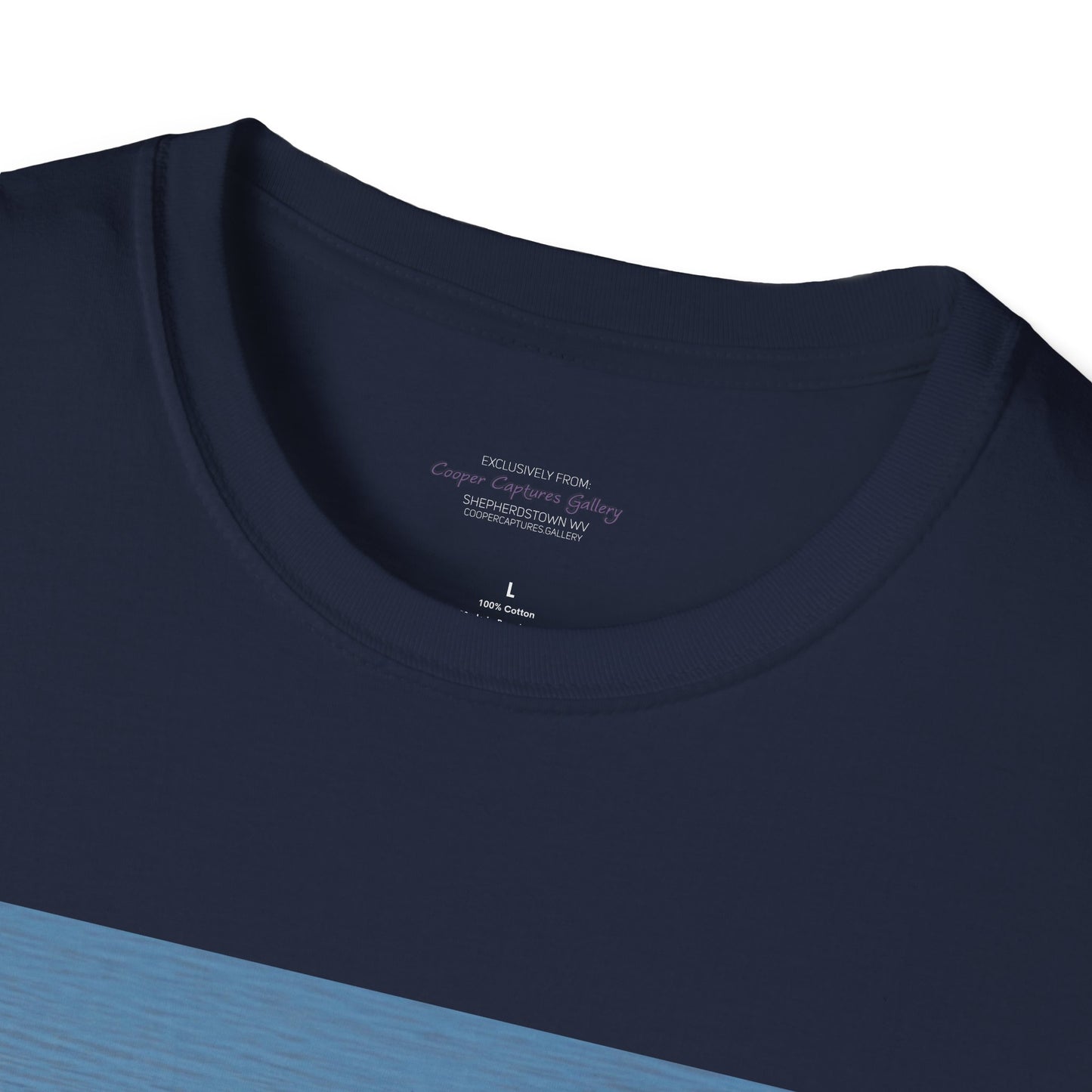 Regal Egret fishing for food - T-shirt