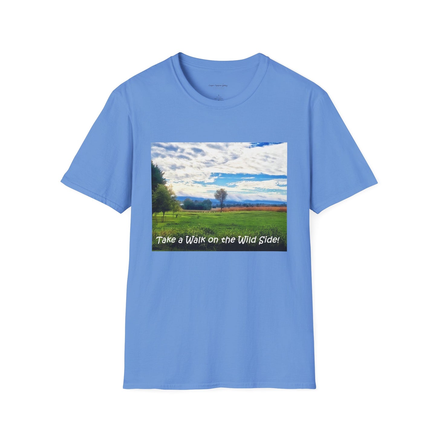 Sunrise sky in spring - T-Shirt