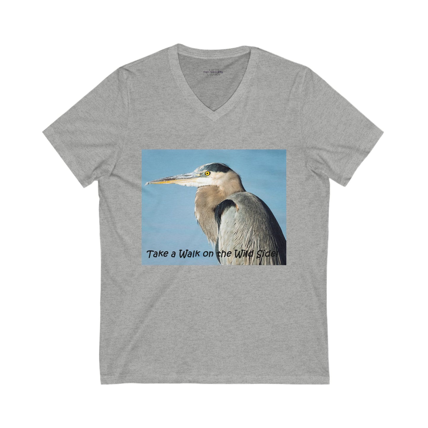 Stunning Great Blue Heron head study - V-Neck Tee-shirt