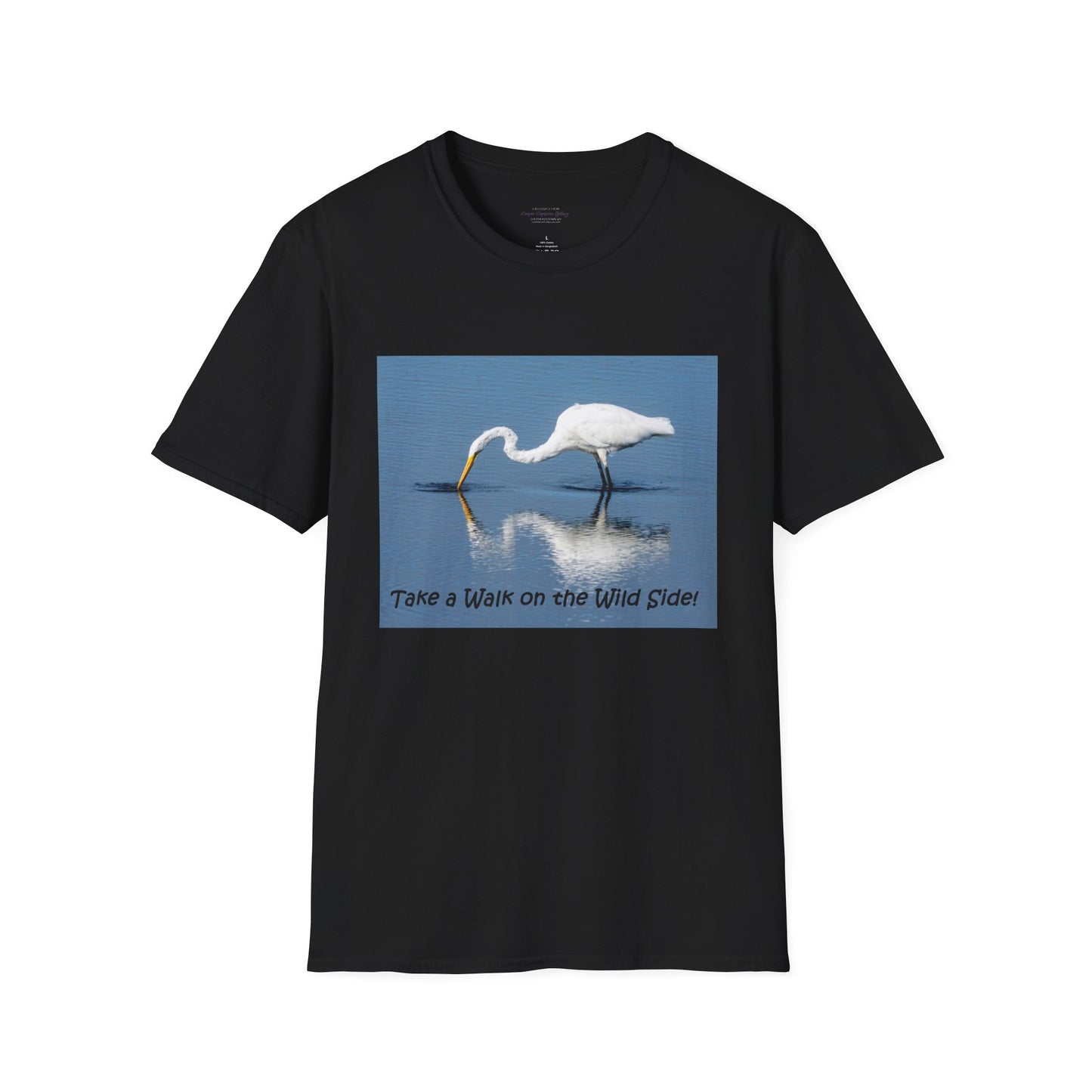 Regal Egret fishing for food - T-shirt