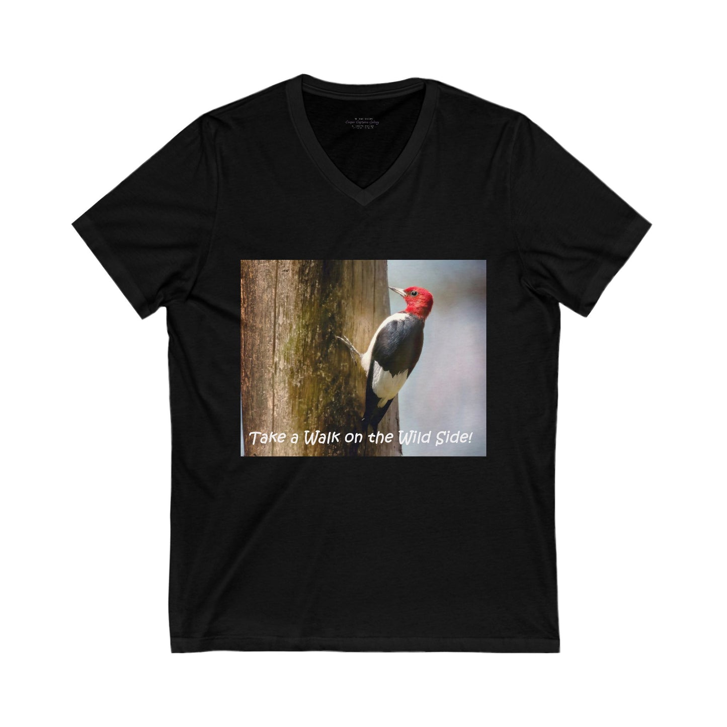 Red-Headed Woodpecker on a tree - V-Neck Tee-Shirt