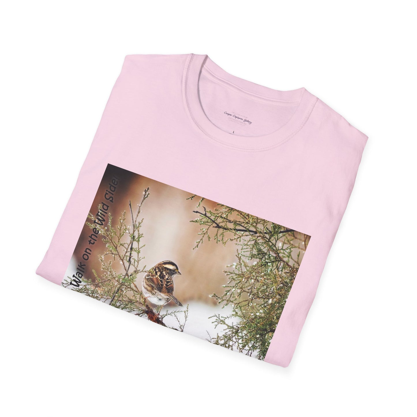 Sparrow sitting in an evergreen surrounded by snow - T-shirt