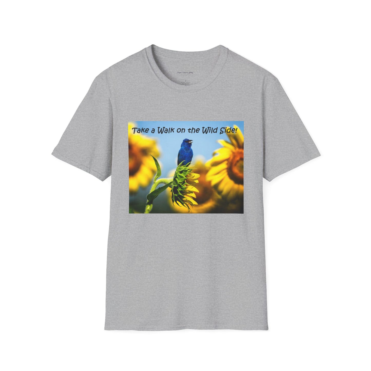 Indigo bunting on sunflowers with a blue sky - T-shirt